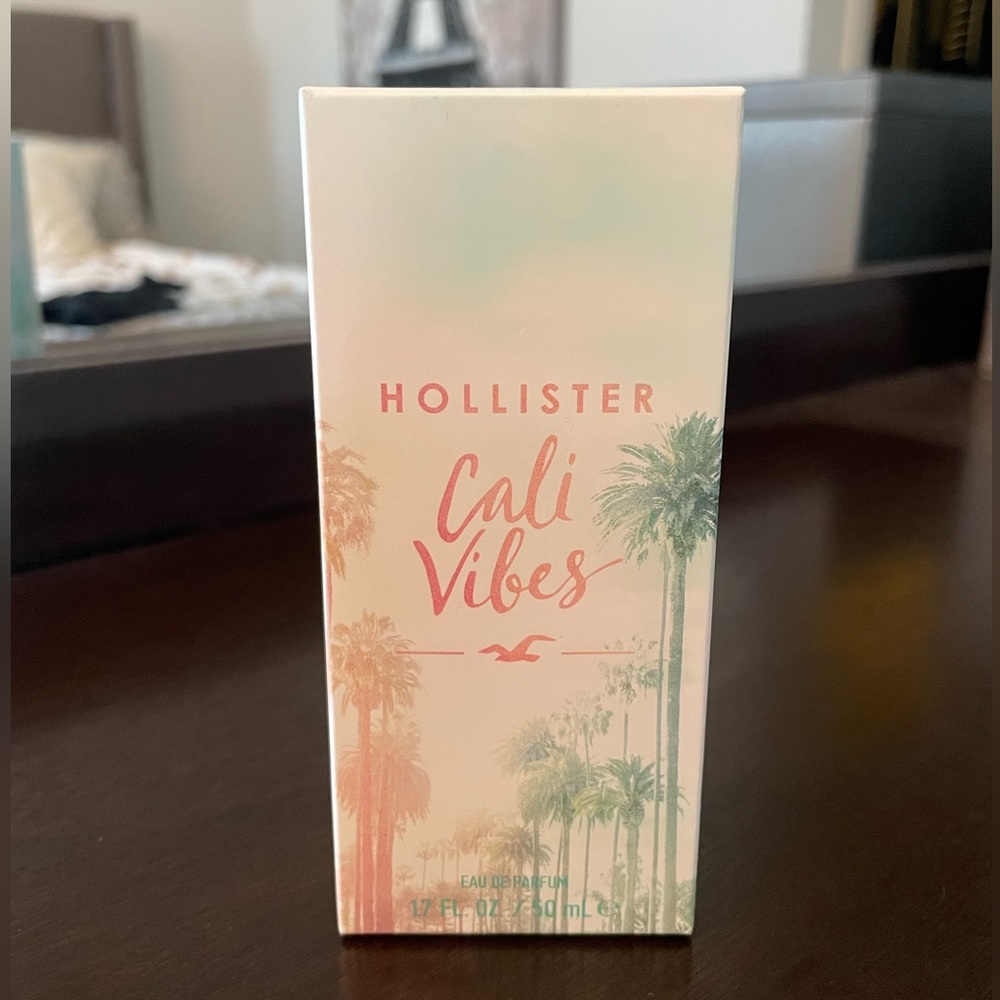 Hollister Cali Vibes Fragrance 1.7fl oz New in Box